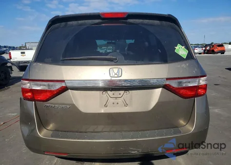 2013 Honda Odyssey Lx z USA, uszkodzony, nr VIN 5FNRL5H21DB047451